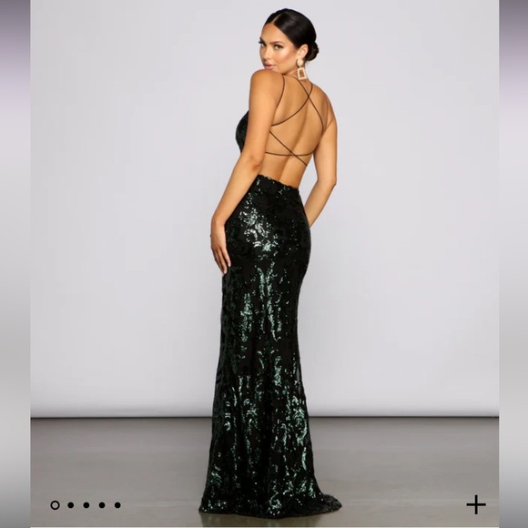 Formal Dress- HUNTER STYLE. Dress SLIGHTLY ALTERED - Picture 5 of 7